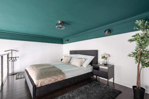 E41- Boutique Apartments, Best Location, by BQA