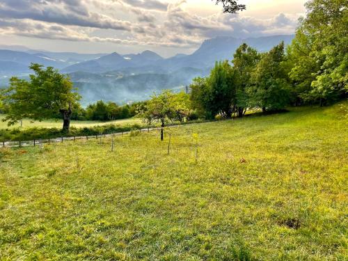 Gîtes du Puyjovent - Côté Vallée - à 15 minutes de Crest, vue panoramique, calme