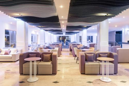 餐廳, 太陽海岸海洋之家酒店-美利亞旗下 (Hotel Ocean House Costa del Sol, Affiliated by Meliá) in 托雷莫利諾斯市中心