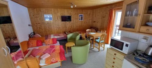 Penzion U Dvou pánů (Penzion U Dvou panu) in 佩爾寧克