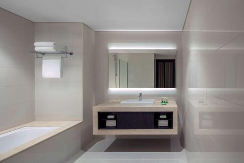 Hyatt Place Dubai Jumeirah, Dubaj (fotografie 7)