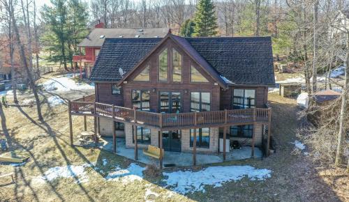 Duck Pond Lodge, McHenry