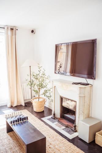 Newly Remodeled 2Bed APT with Elevator - Mobility Lease for Students and Work ONLY- Minimum 30 night stays, Paříž (fotografie 7)