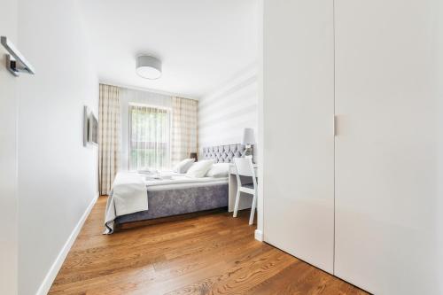 One-Bedroom Apartment image 10