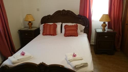 Maritsa's Roses Apartments in 波莫斯