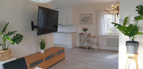 Semesterhus Kymbo Jungfrugården 2 (Semesterhus Kymbo Jungfrugarden 2) in Vartofta