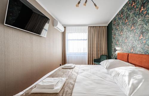 APARTMENT 24H WITH FREE GARAGE AND AC Jagiełły 5, Breslau (Foto 9)