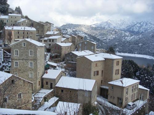 Cote Lac Tolla in Bastelica