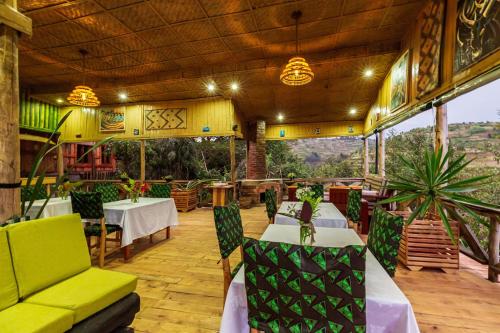 ห้องอาหาร, Ruhondo Island Retreat in รูเฮนเกรี
