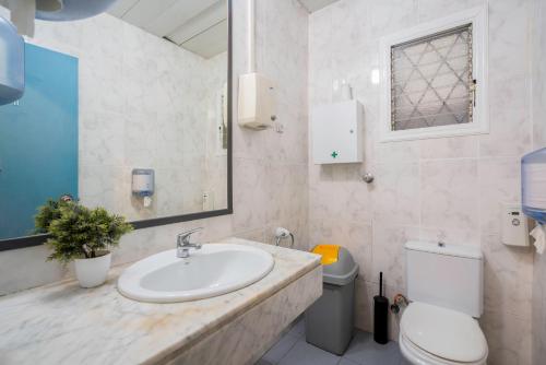 Casa Barcelo Hostel Barcelona - image 6