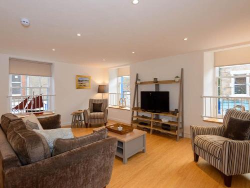 Exterior view, Curlew in North Berwick