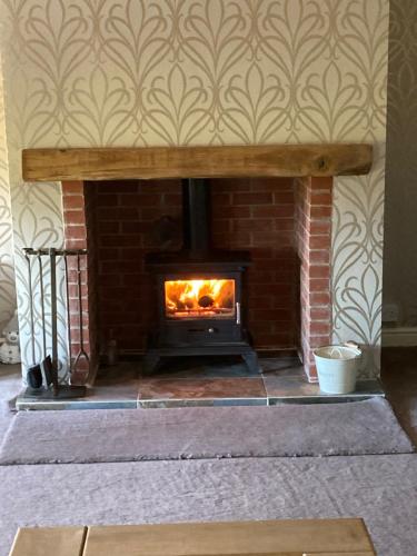 2 Malt Kiln Cottages - Tap to explore photos