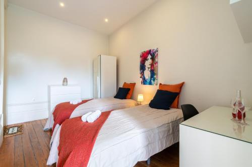 Host Wise - Sweet Bright Flats - City Center, Porto