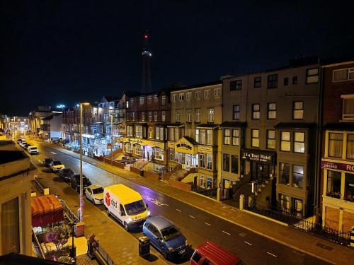 Exterior view, Sleep Well Hotel in Blackpool