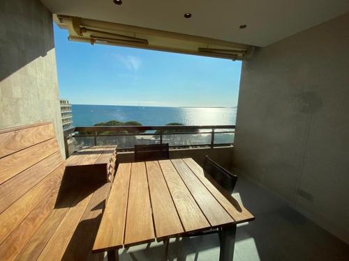 CENTER BAY, Juan-les-Pins (fotografie 9)