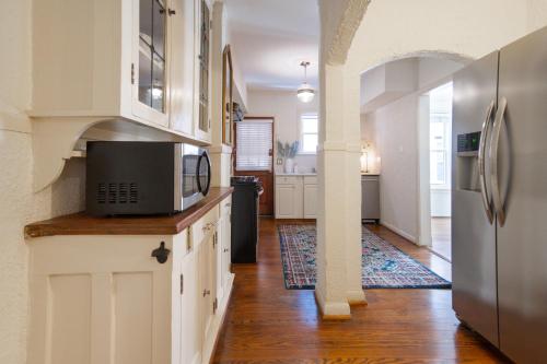 Kitchen, The Prescott ~ Stylish & Spacious in South Highland Park in Oak Lawn