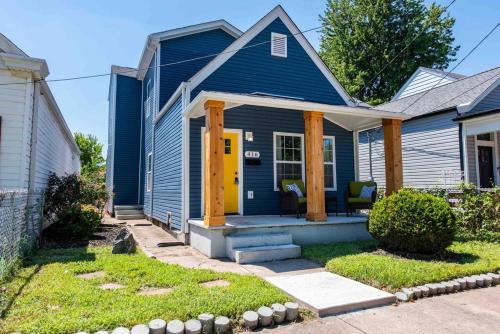 Newly Renovated 3 Bedroom Shelby Park Home **FREE PARKING** - Louisville