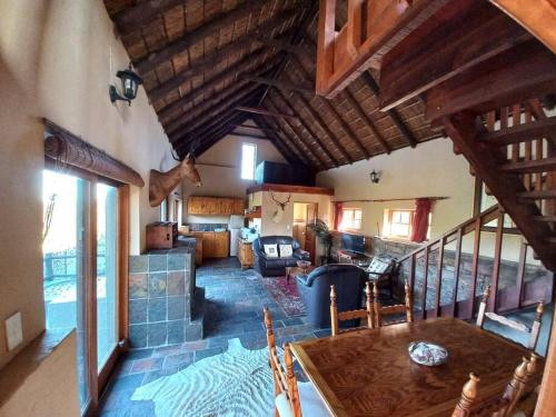 B&B Jeffreys Bay - Fijnbosch Self Catering Chalet - Bed and Breakfast Jeffreys Bay