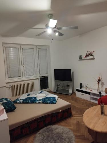 apartmán Mirabella (apartman Mirabella) in คราโลโว โปเล