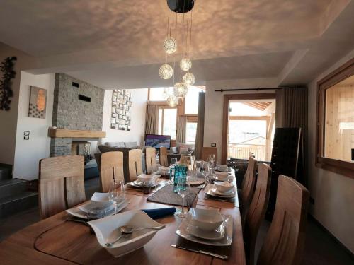 Chalet cosy acces pistes, sauna, cheminee, Wifi, parking - FR-1-344-411 in Villarencel