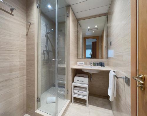 Three-Bedroom Apartment image 10