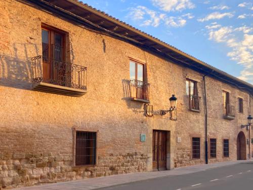  Hostal El Palacio, Valencia de Don Juan bei Veguellina de Fondo