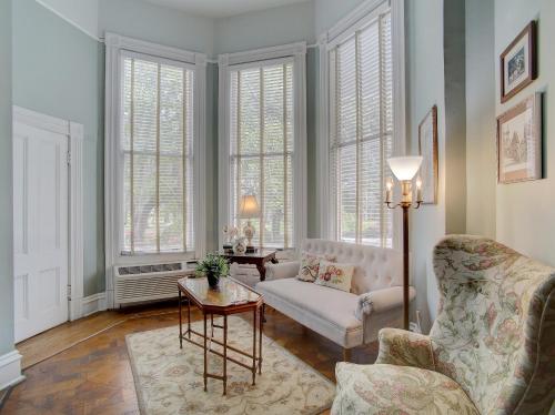 Forsyth Park Inn - image 14