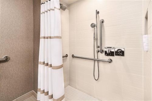 Pittsburgh Marriott North - image 9