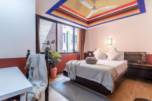 room detail thumbnail 0