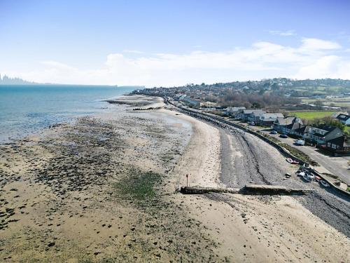 Exterior view, The Cove in Nettlestone and Seaview