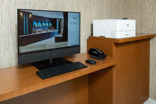 SpringHill Suites by Marriott Riverside Redlands - image 6