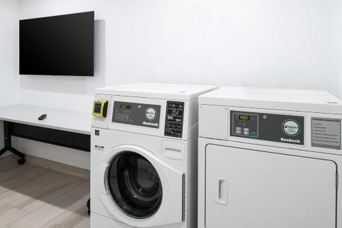 SpringHill Suites by Marriott Riverside Redlands - image 14