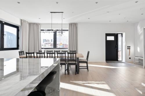 Stylish and spacious family home, Stockholm (photo 6)