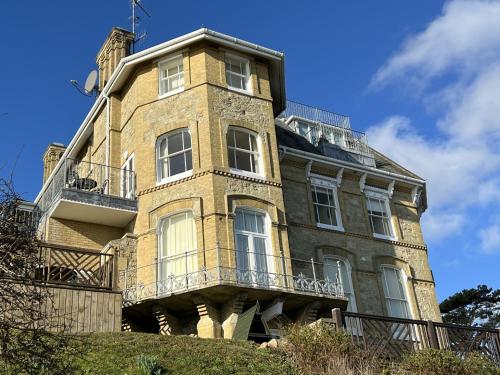 Sea View - image 9
