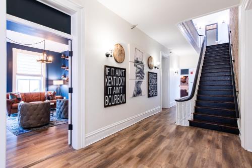 The Woodford Hotel in Versailles (KY)