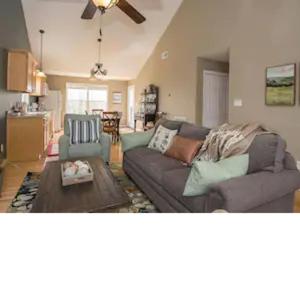 40- Lake and Bourbon Trail Getaway in Taylorsville, USA