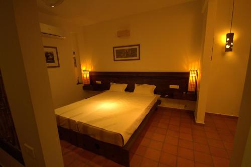 Deluxe Double Room with Sea View room in Thanal at the oceans edge