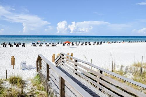 Baytowne Wharf - Observation Point North #460 in 샌데스틴