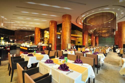 Restaurant, Jianguo Hotel Guangzhou in Guangzhou
