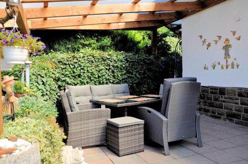 Rõdu/terrass, Ferienwohnung Eudenbach in Alsbach (Rheinland-Pfalz)