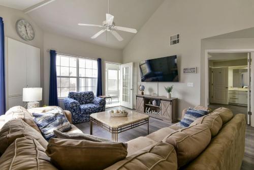 Beautiful Condos at Thousand Hills-Heart of Branson-Spacious and Affordable in Branson, USA