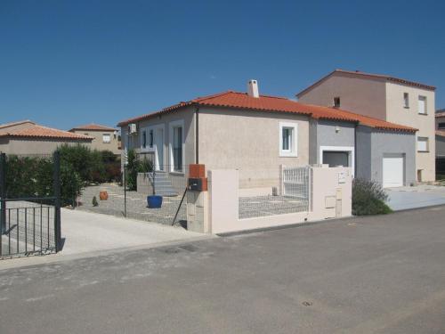 Villa Saint-Cyprien, 4 pièces, 6 personnes - FR-1-106-40 - Accommodation - Saint-Cyprien