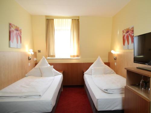 TOP Hotel Amberger - image 11