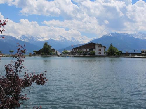 Hotel du Lac - image 3