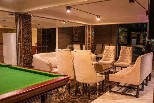 Anandpura Riverside Hotel - 로비