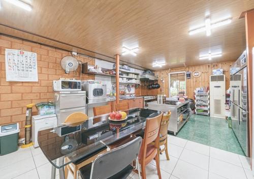 Kitchen, Healing Resort Jeju near Dang-Oreum
