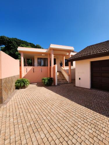 Exterior view, Aloe Self Catering in Port Shepstone