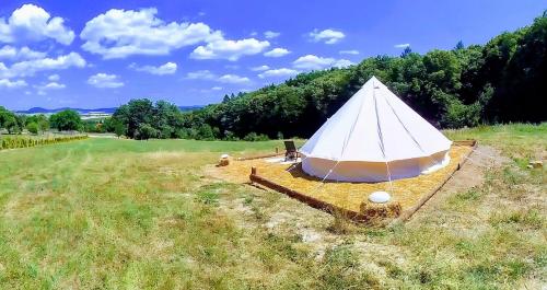 Glamping 4 Acres - Hotel - Fryšták