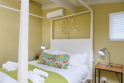 San Lameer Villa 2417 - 2 Bedroom Classic - 4 pax - San Lameer Rental Agency