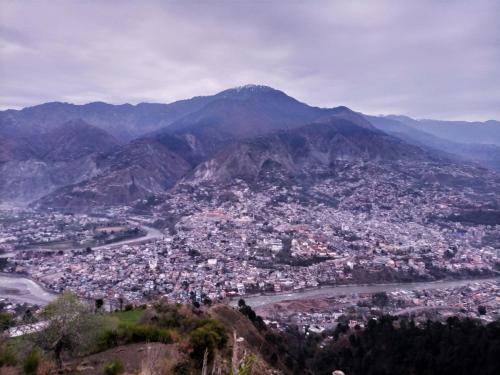 Surrounding environment, Adults Only! Kashmir Eagle Heights Cottage & Restaurant by LMC in Sangota